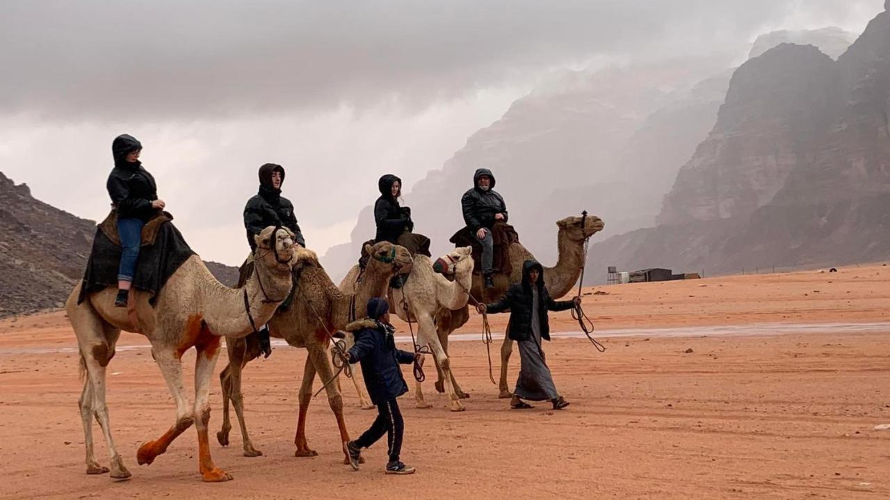 Wadi Rum Travel Camp Eksteriør bilde