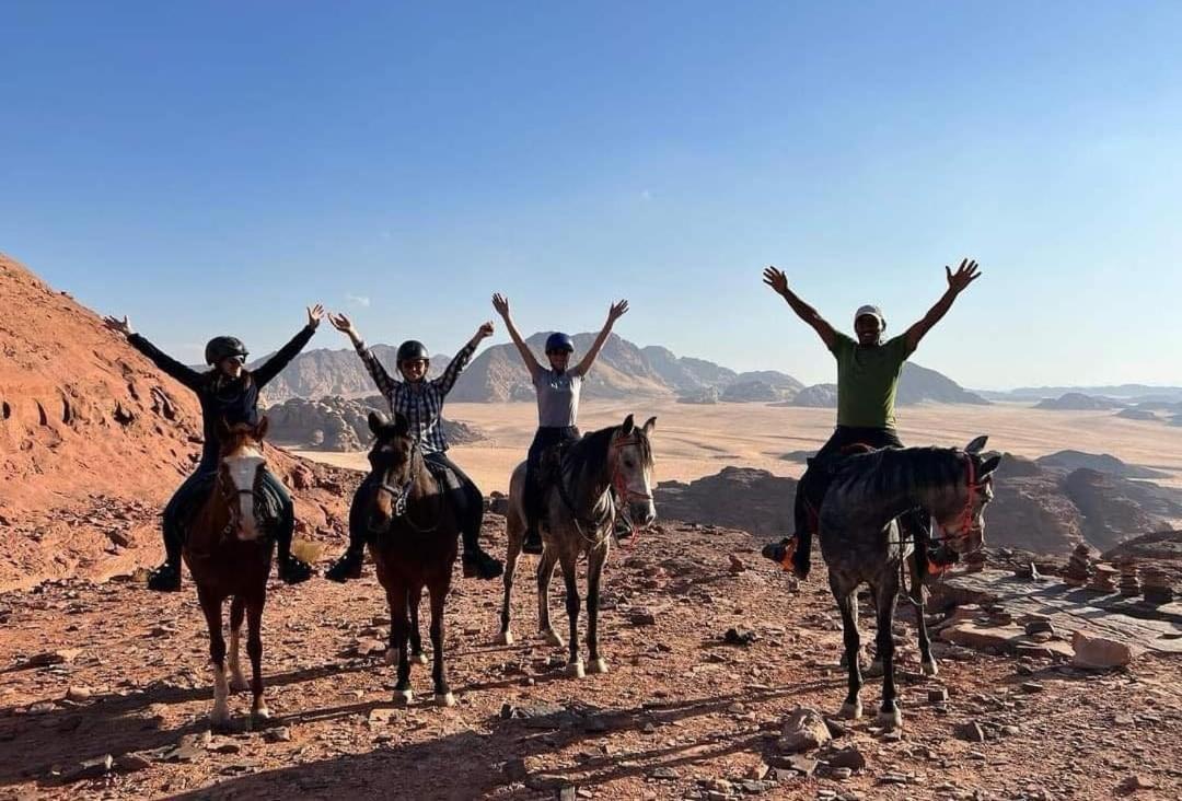 Wadi Rum Travel Camp Eksteriør bilde