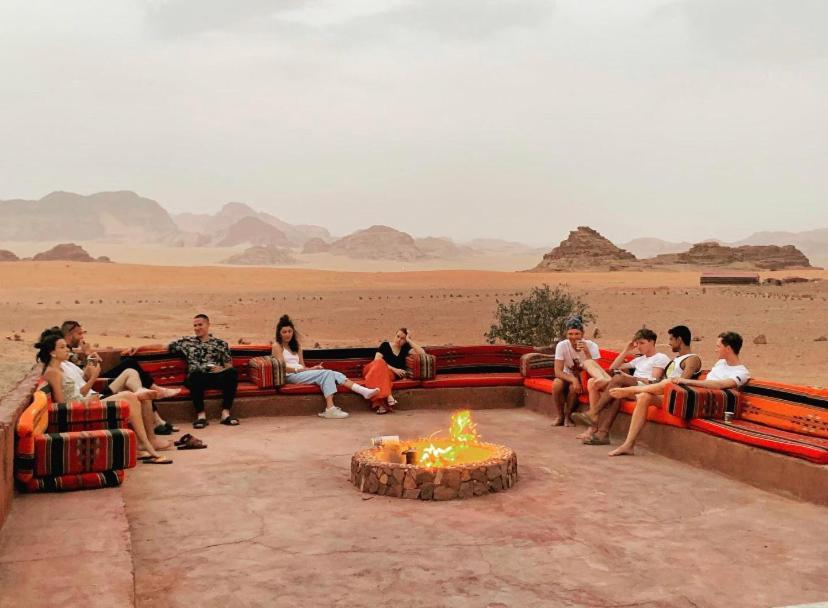 Wadi Rum Travel Camp Eksteriør bilde
