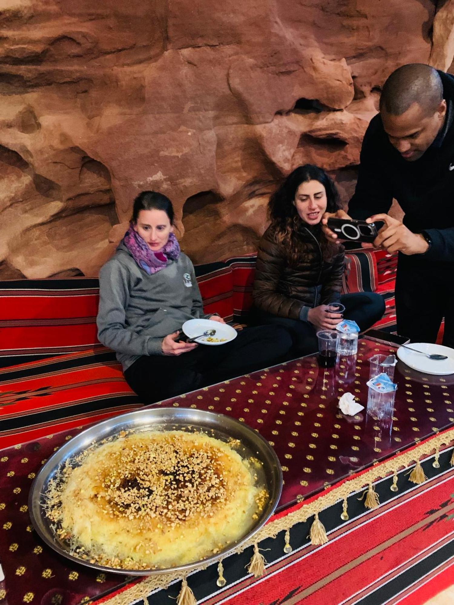 Wadi Rum Travel Camp Eksteriør bilde
